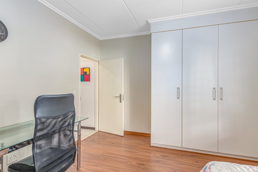 2 Bedroom Property for Sale in Bryanston Gauteng