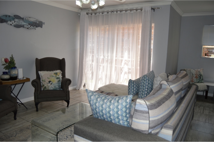 2 Bedroom Property for Sale in Halfway House Gauteng