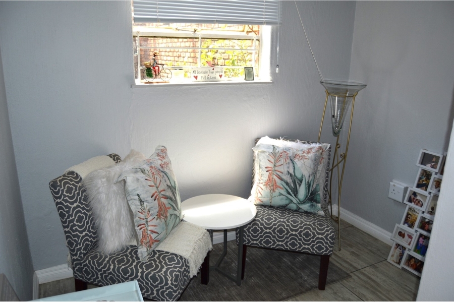 2 Bedroom Property for Sale in Halfway House Gauteng
