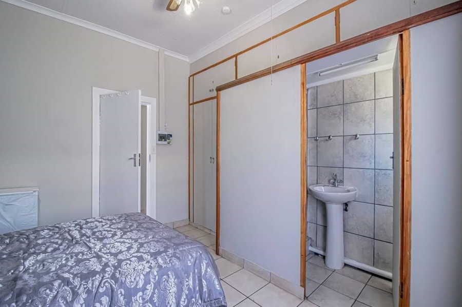 To Let 1 Bedroom Property for Rent in Mayville Gauteng