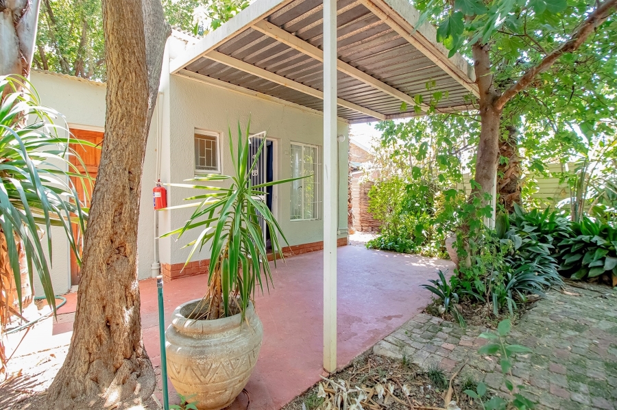 To Let 1 Bedroom Property for Rent in Mayville Gauteng