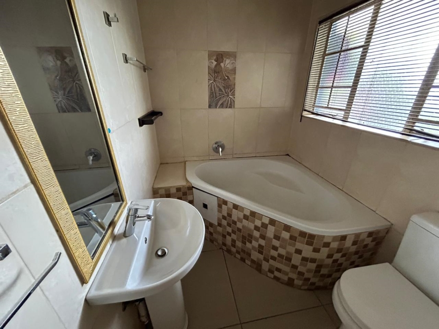 2 Bedroom Property for Sale in Mindalore Gauteng