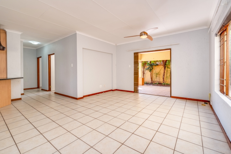 2 Bedroom Property for Sale in Douglasdale Gauteng