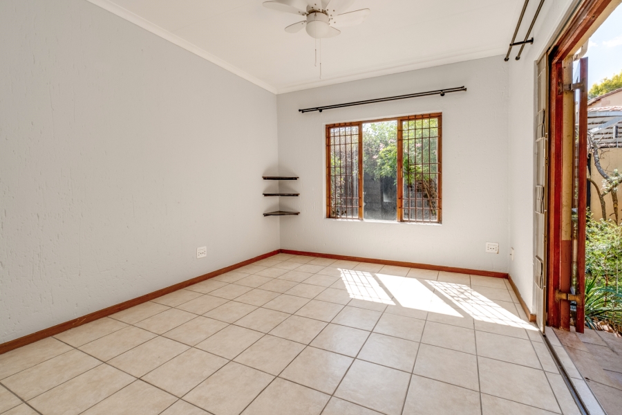 2 Bedroom Property for Sale in Douglasdale Gauteng