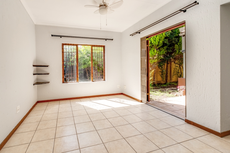 2 Bedroom Property for Sale in Douglasdale Gauteng