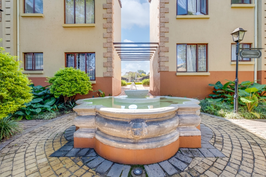 2 Bedroom Property for Sale in Douglasdale Gauteng