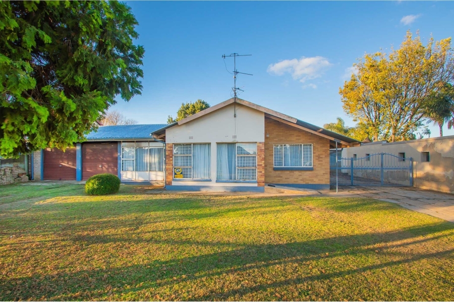 3 Bedroom Property for Sale in Witpoortjie Gauteng