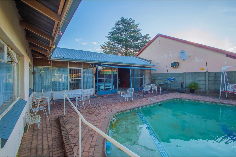 3 Bedroom Property for Sale in Witpoortjie Gauteng
