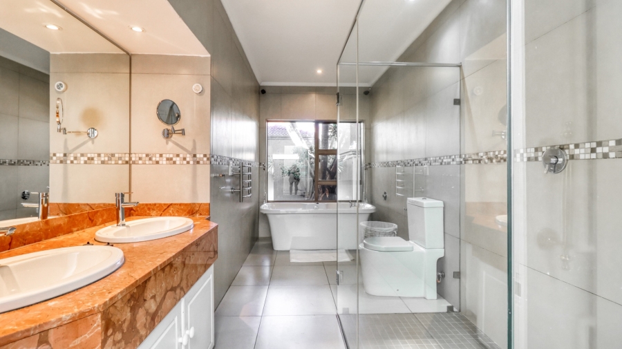 4 Bedroom Property for Sale in Dainfern Golf Estate Gauteng