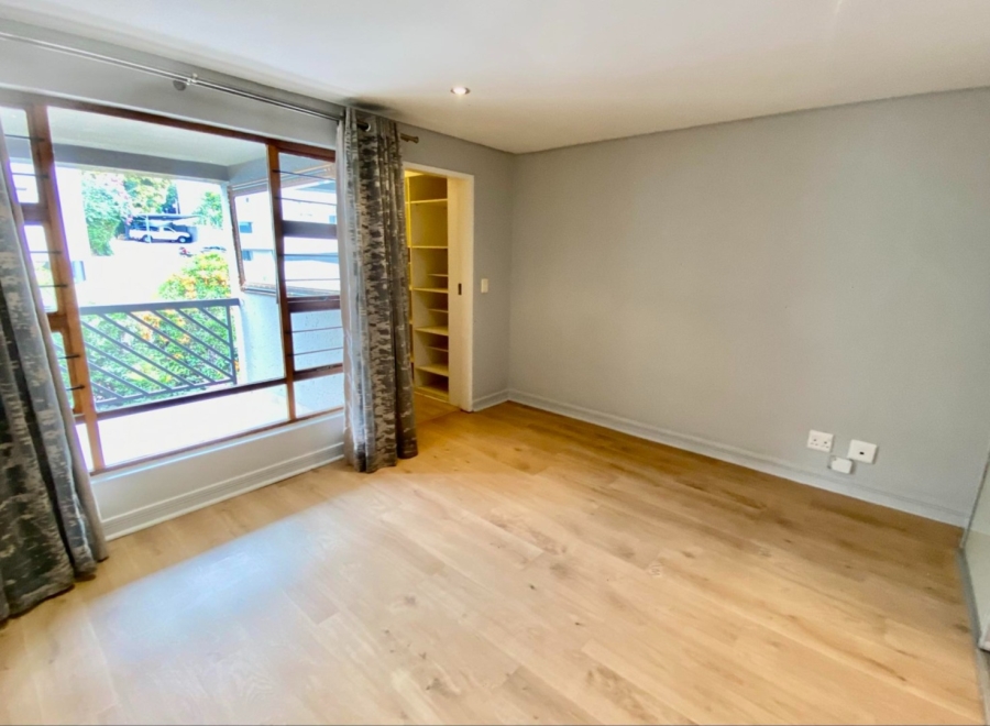 To Let 2 Bedroom Property for Rent in Illovo Gauteng