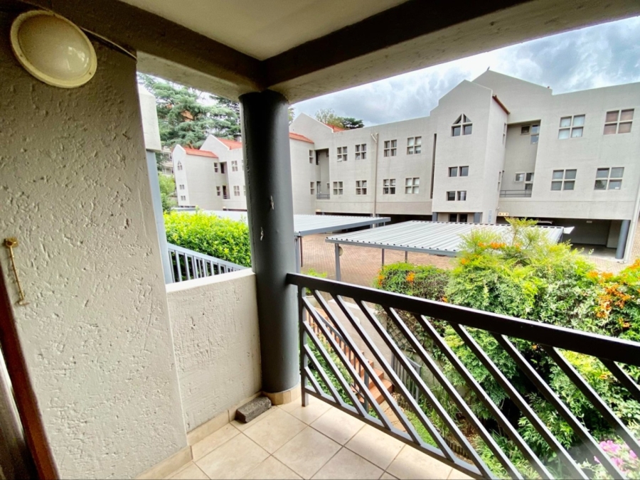 To Let 2 Bedroom Property for Rent in Illovo Gauteng