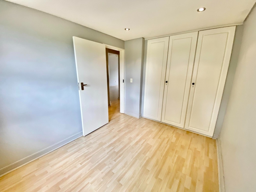 To Let 2 Bedroom Property for Rent in Illovo Gauteng