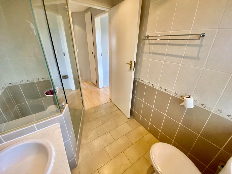 To Let 2 Bedroom Property for Rent in Illovo Gauteng
