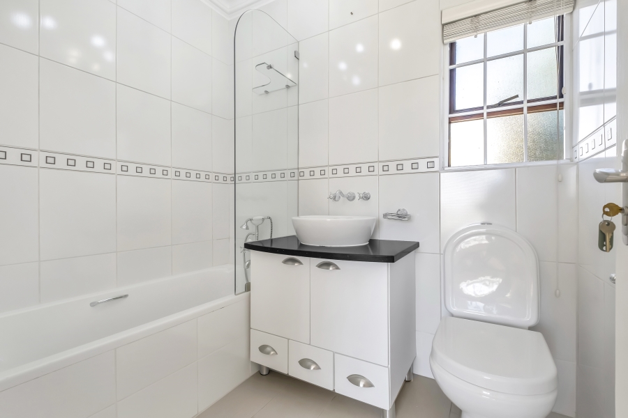 2 Bedroom Property for Sale in Strathavon Gauteng