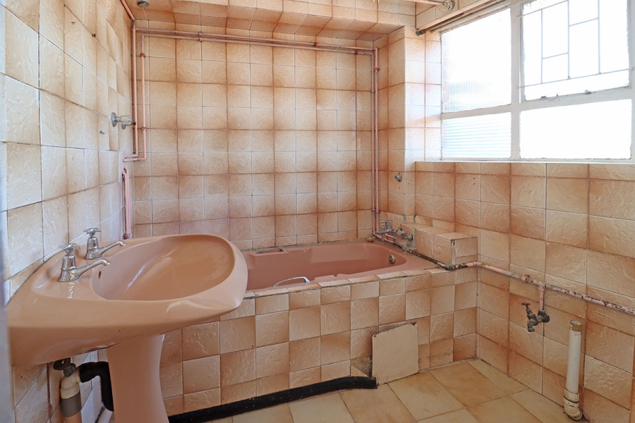 3 Bedroom Property for Sale in Cyrildene Gauteng