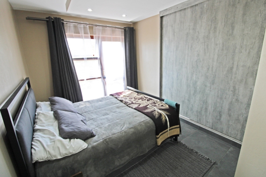 To Let 2 Bedroom Property for Rent in Bryanston Gauteng