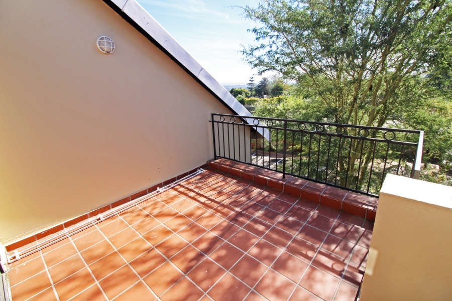 To Let 2 Bedroom Property for Rent in Bryanston Gauteng