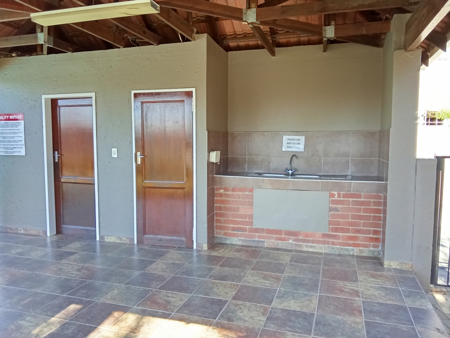 3 Bedroom Property for Sale in Radiokop Gauteng
