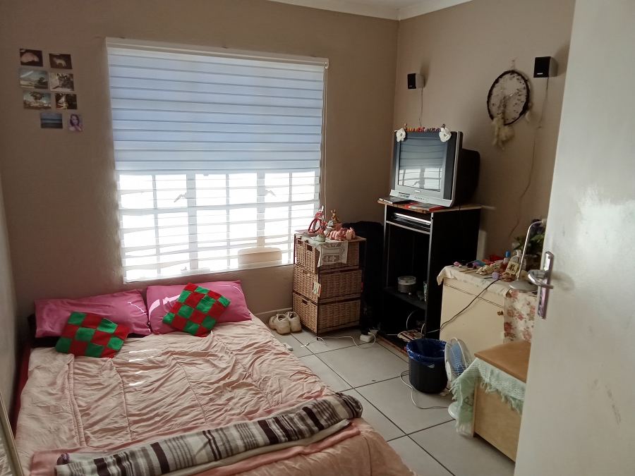 3 Bedroom Property for Sale in Radiokop Gauteng
