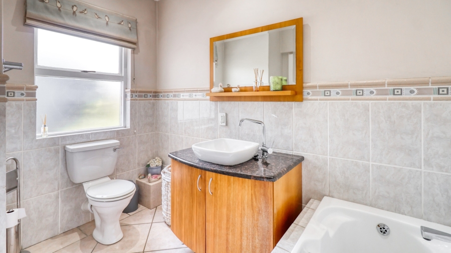 To Let 3 Bedroom Property for Rent in Dainfern Golf Estate Gauteng