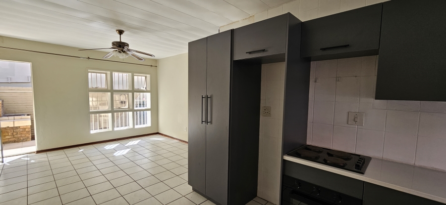 2 Bedroom Property for Sale in New Redruth Gauteng