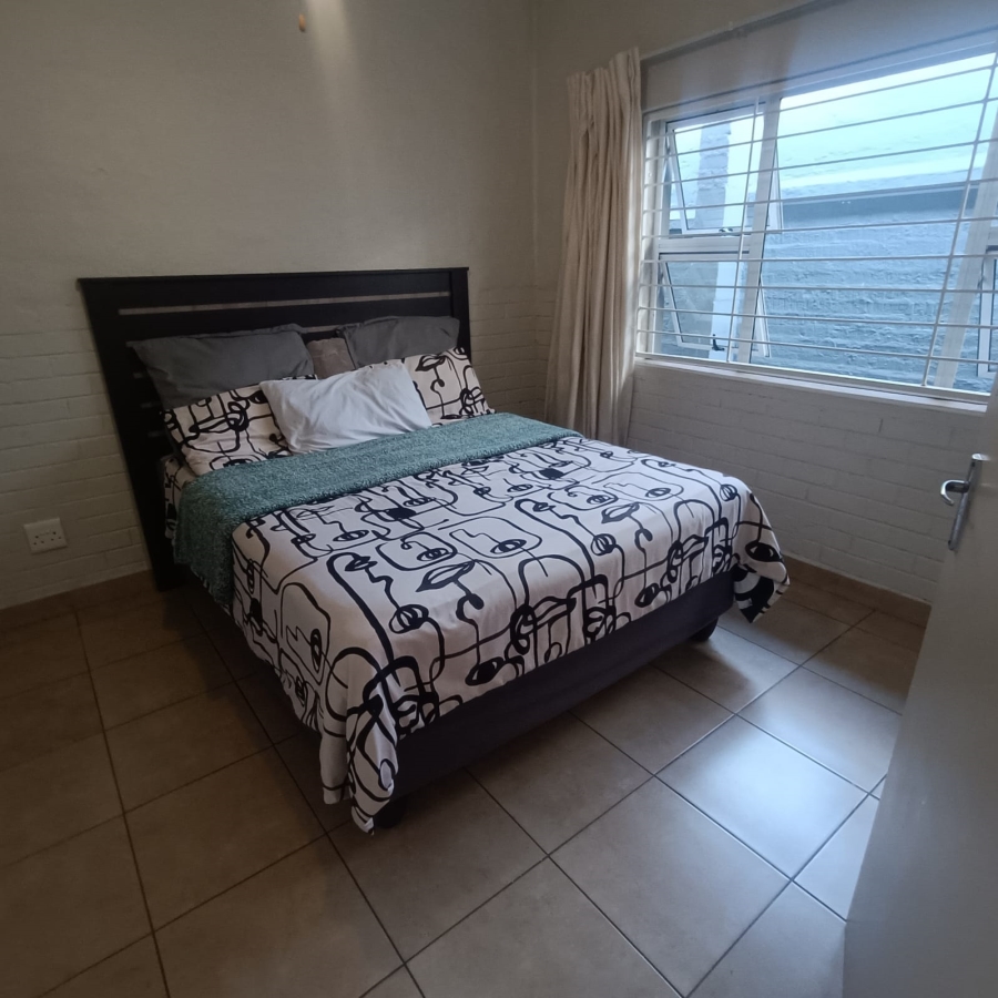 To Let 2 Bedroom Property for Rent in Emmarentia Gauteng