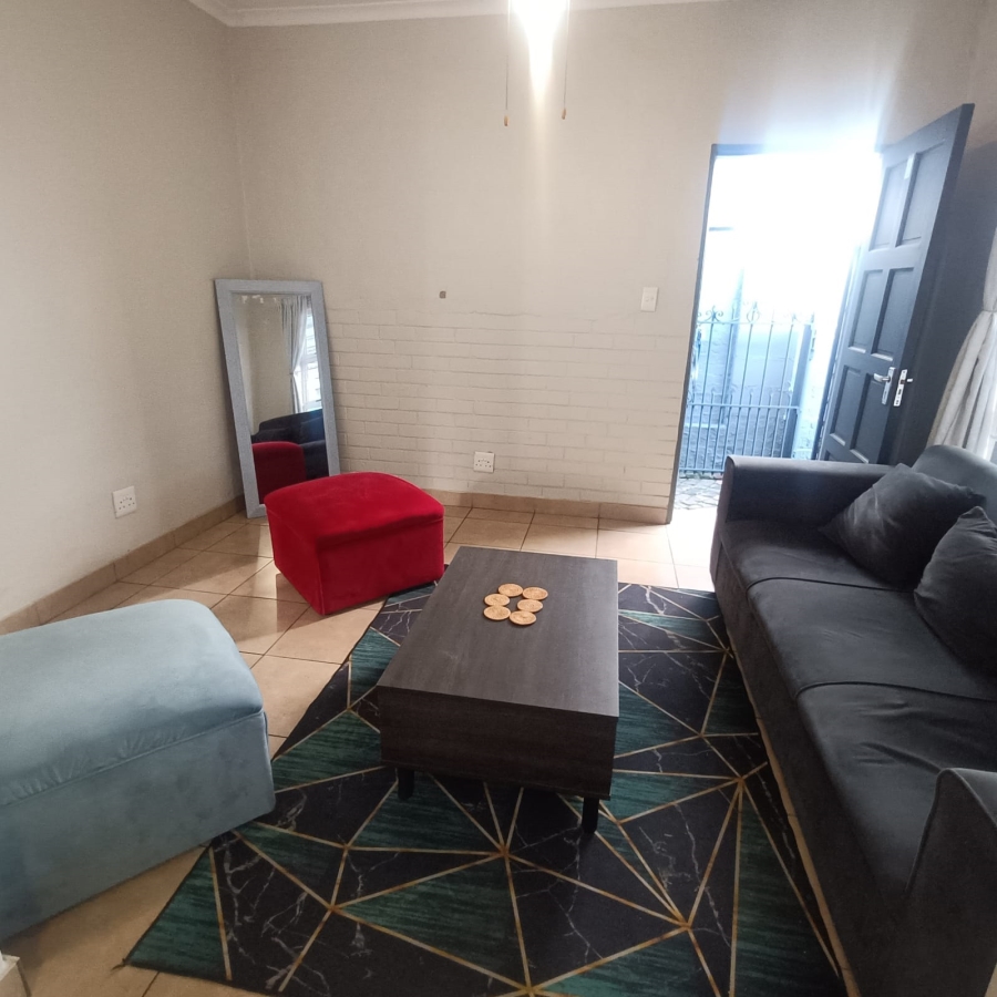 To Let 2 Bedroom Property for Rent in Emmarentia Gauteng