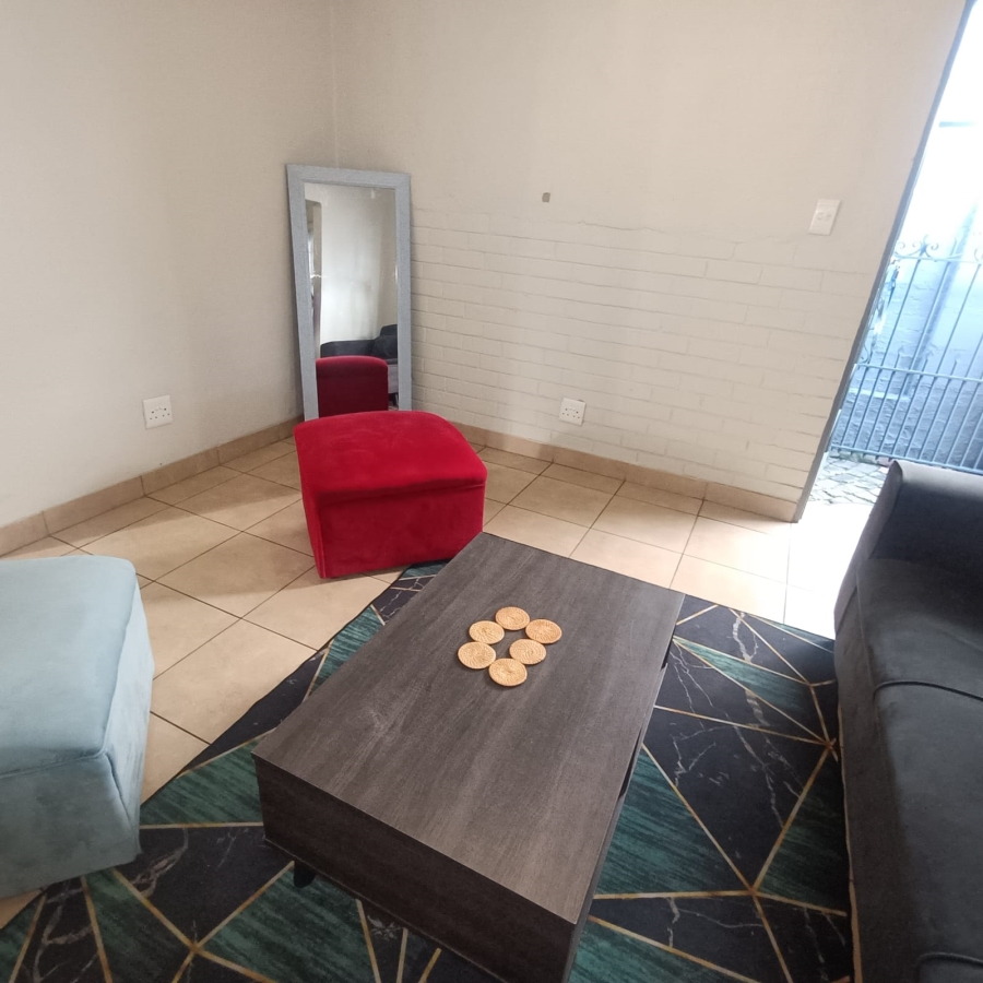 To Let 2 Bedroom Property for Rent in Emmarentia Gauteng