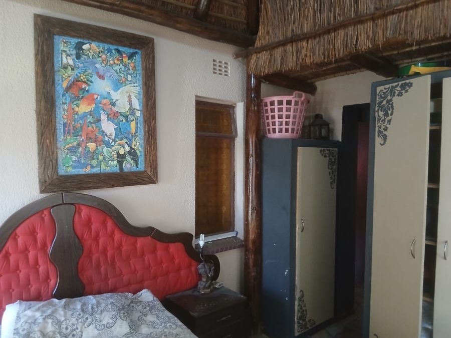 5 Bedroom Property for Sale in Finsbury Gauteng