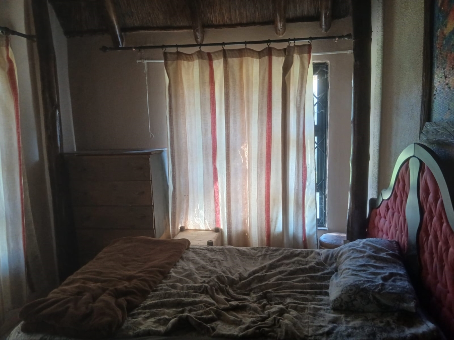 5 Bedroom Property for Sale in Finsbury Gauteng