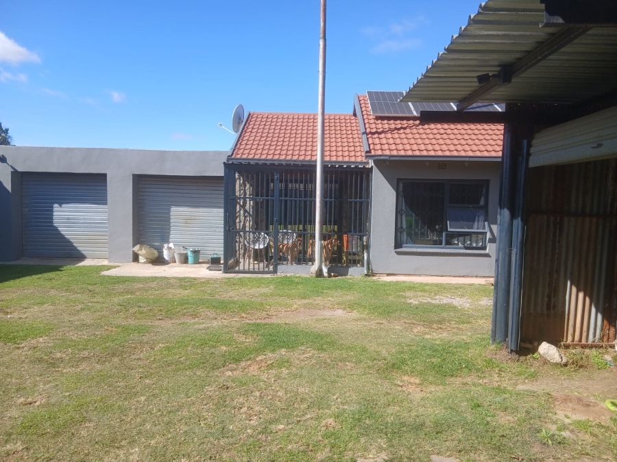 5 Bedroom Property for Sale in Finsbury Gauteng