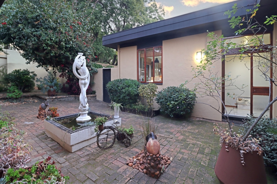 4 Bedroom Property for Sale in Bryanston Gauteng