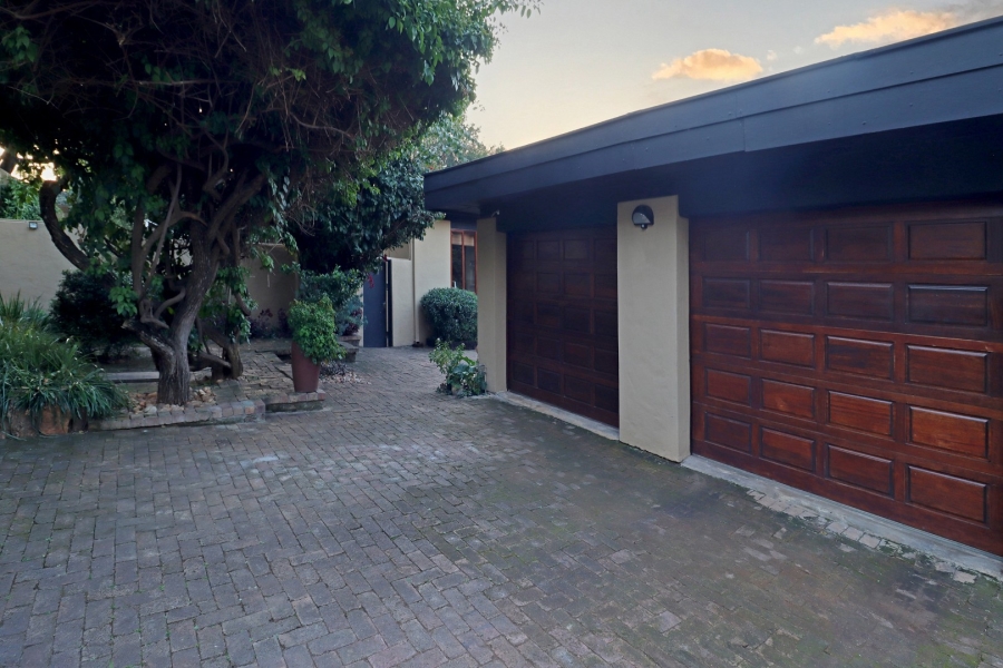 4 Bedroom Property for Sale in Bryanston Gauteng