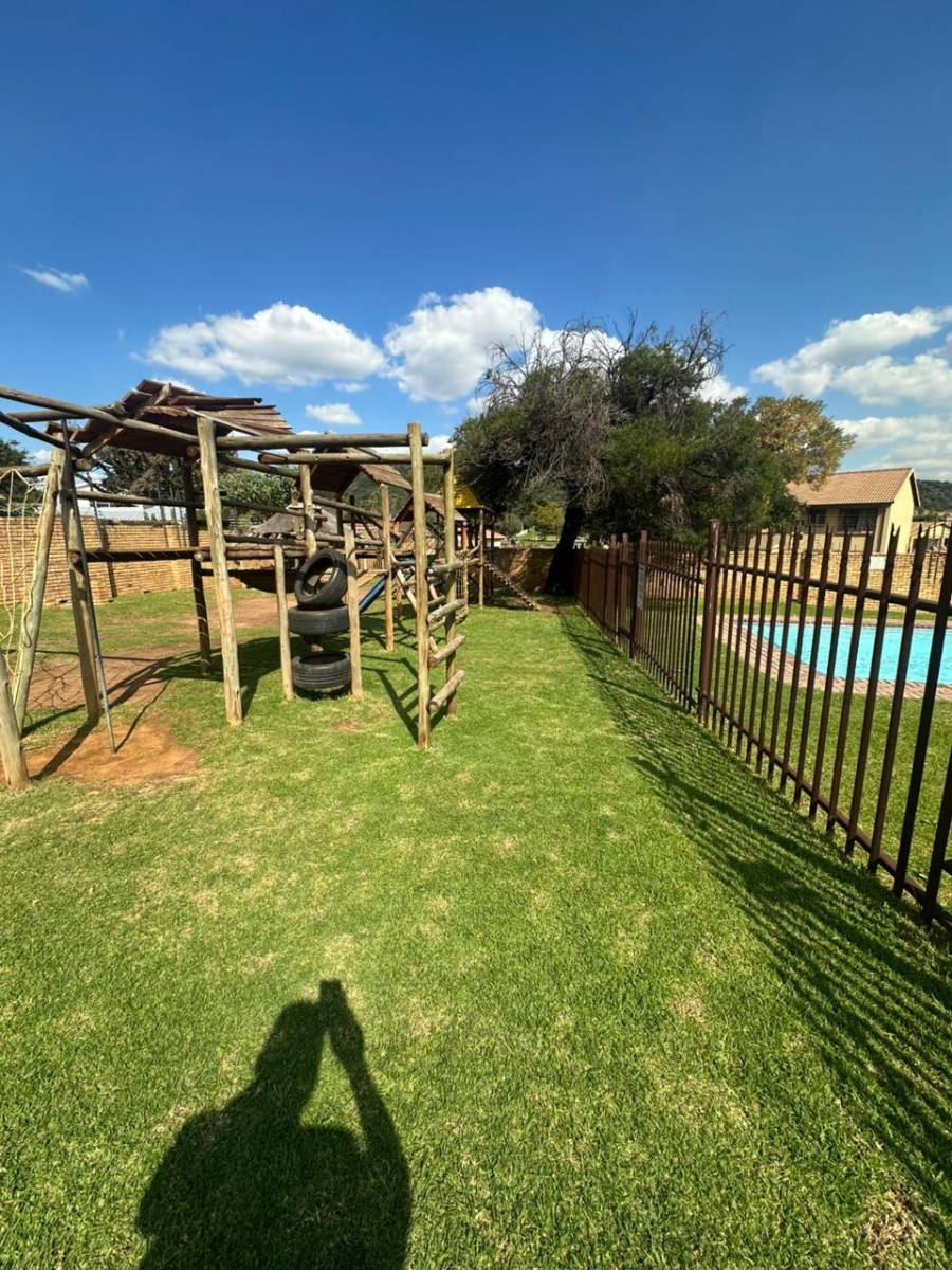To Let 2 Bedroom Property for Rent in Meredale Gauteng