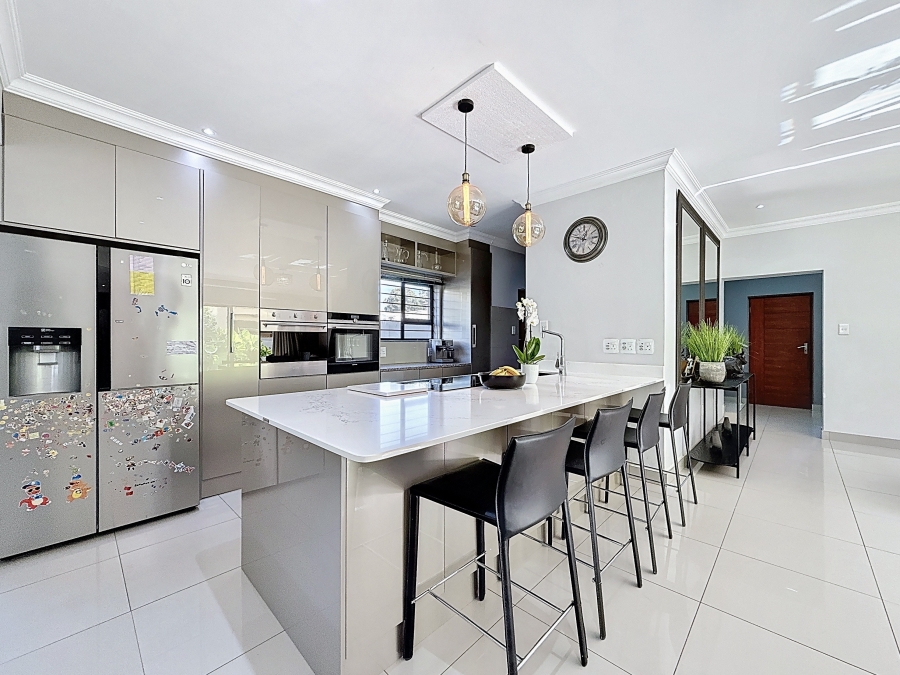 5 Bedroom Property for Sale in Equestria Gauteng