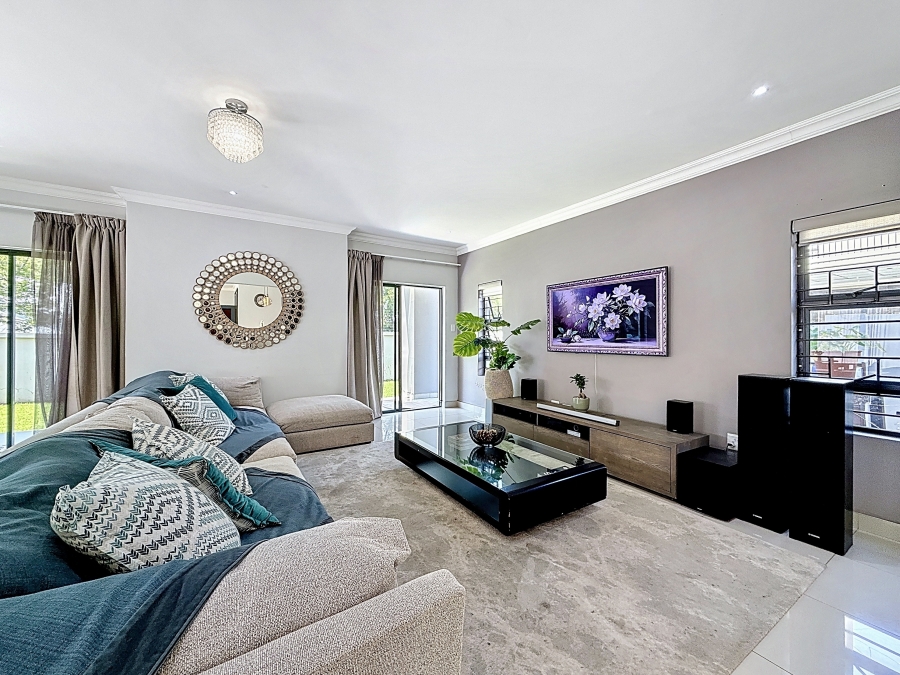 5 Bedroom Property for Sale in Equestria Gauteng