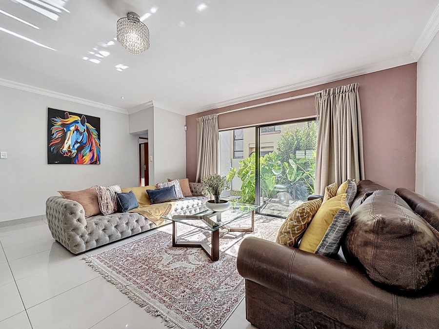 5 Bedroom Property for Sale in Equestria Gauteng