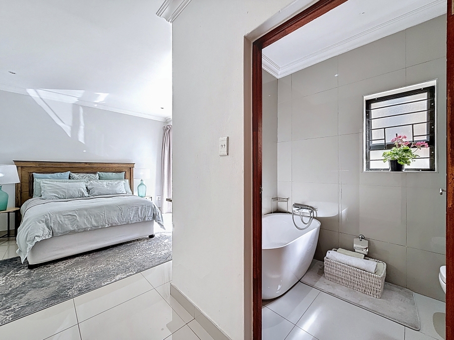 5 Bedroom Property for Sale in Equestria Gauteng