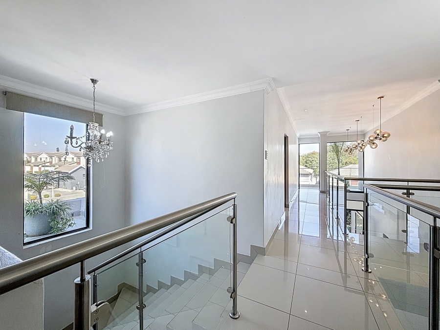 5 Bedroom Property for Sale in Equestria Gauteng