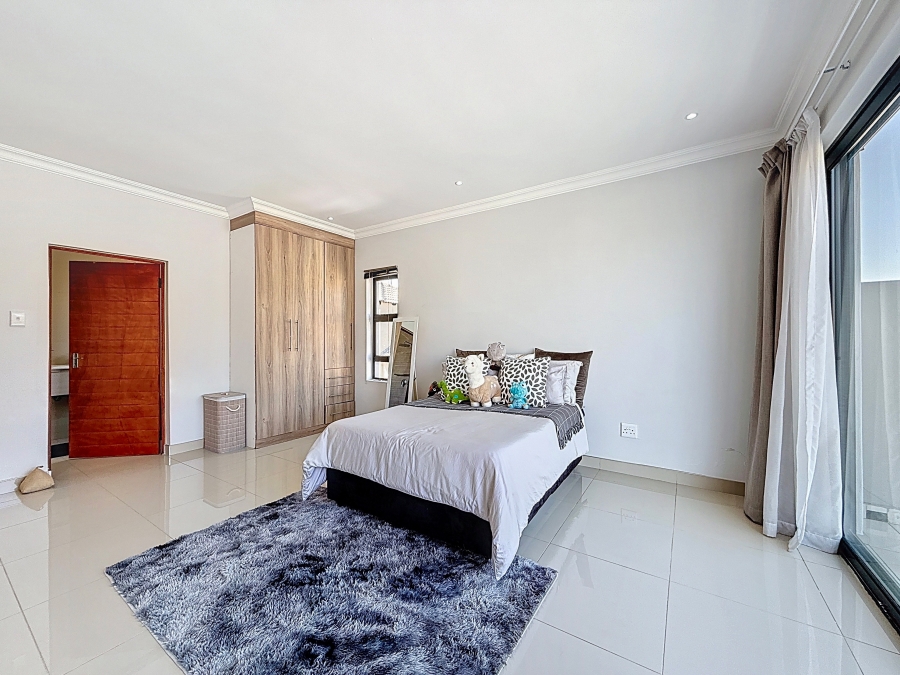 5 Bedroom Property for Sale in Equestria Gauteng