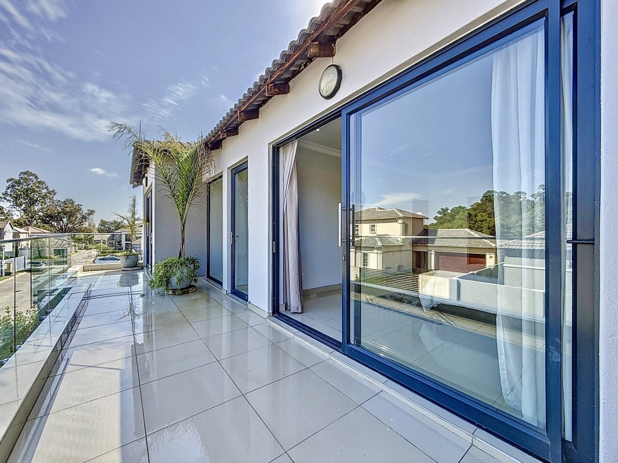5 Bedroom Property for Sale in Equestria Gauteng