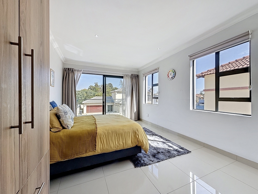 5 Bedroom Property for Sale in Equestria Gauteng