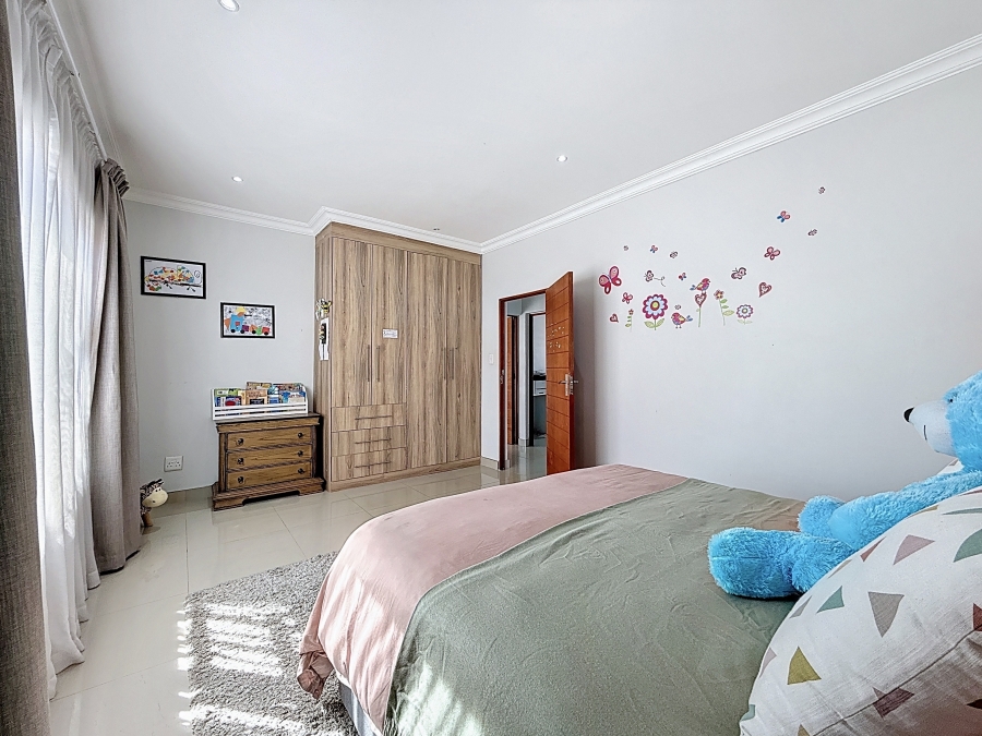 5 Bedroom Property for Sale in Equestria Gauteng
