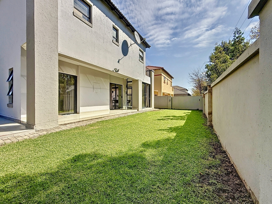 5 Bedroom Property for Sale in Equestria Gauteng