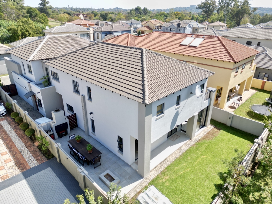 5 Bedroom Property for Sale in Equestria Gauteng