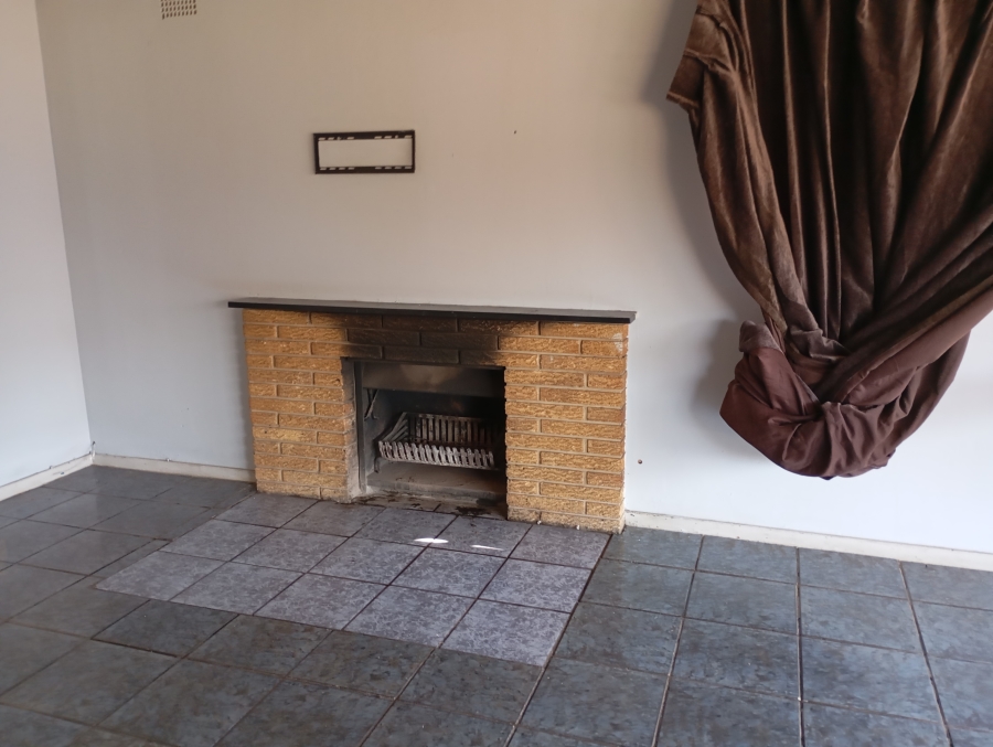 3 Bedroom Property for Sale in Bonaero Park Gauteng