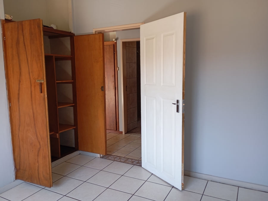 3 Bedroom Property for Sale in Bonaero Park Gauteng
