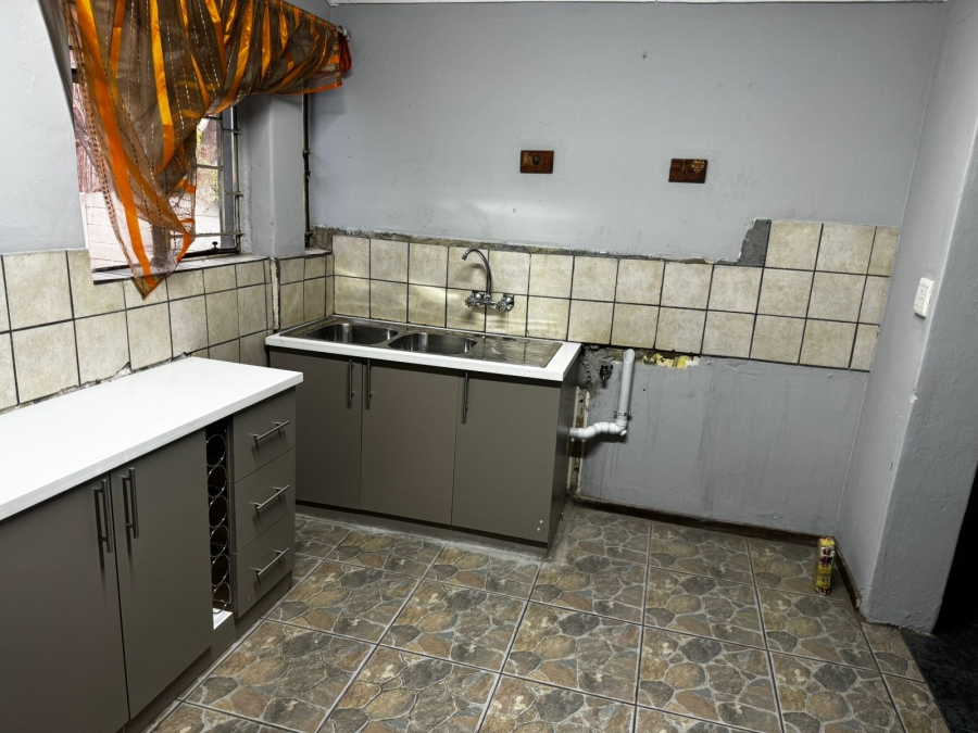 3 Bedroom Property for Sale in Bonaero Park Gauteng