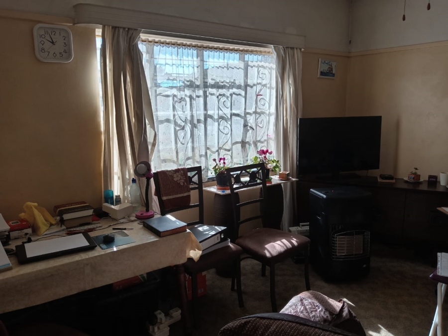 6 Bedroom Property for Sale in Witpoortjie Gauteng