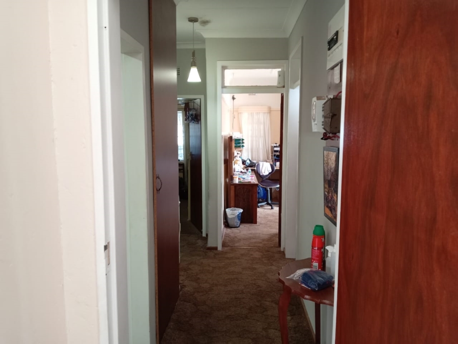 6 Bedroom Property for Sale in Witpoortjie Gauteng